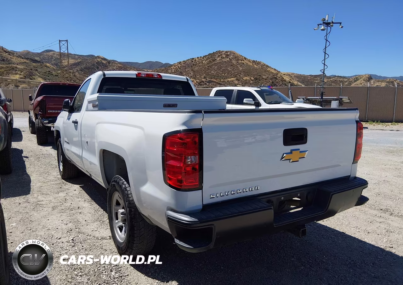 2018 Chevrolet Silverado 1500 Wt VIN:1GCNCNEC4JZ102105 - 14