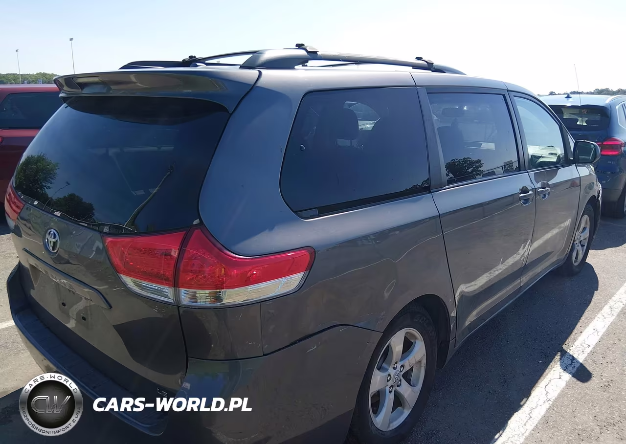 2011 Toyota Sienna Le V6 VIN:5TDKK3DC1BS048924 - 4