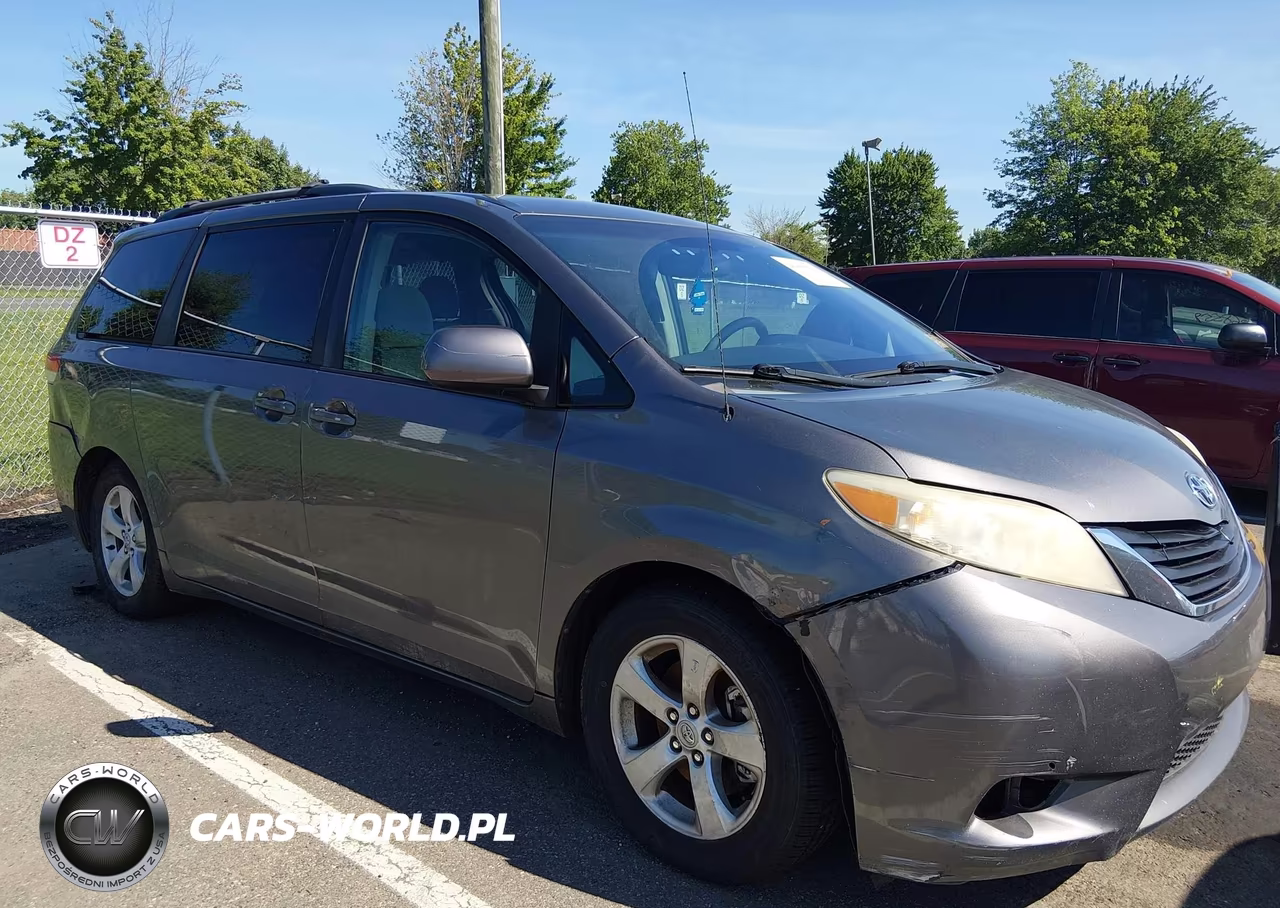 2011 Toyota Sienna Le V6 VIN:5TDKK3DC1BS048924 - 6