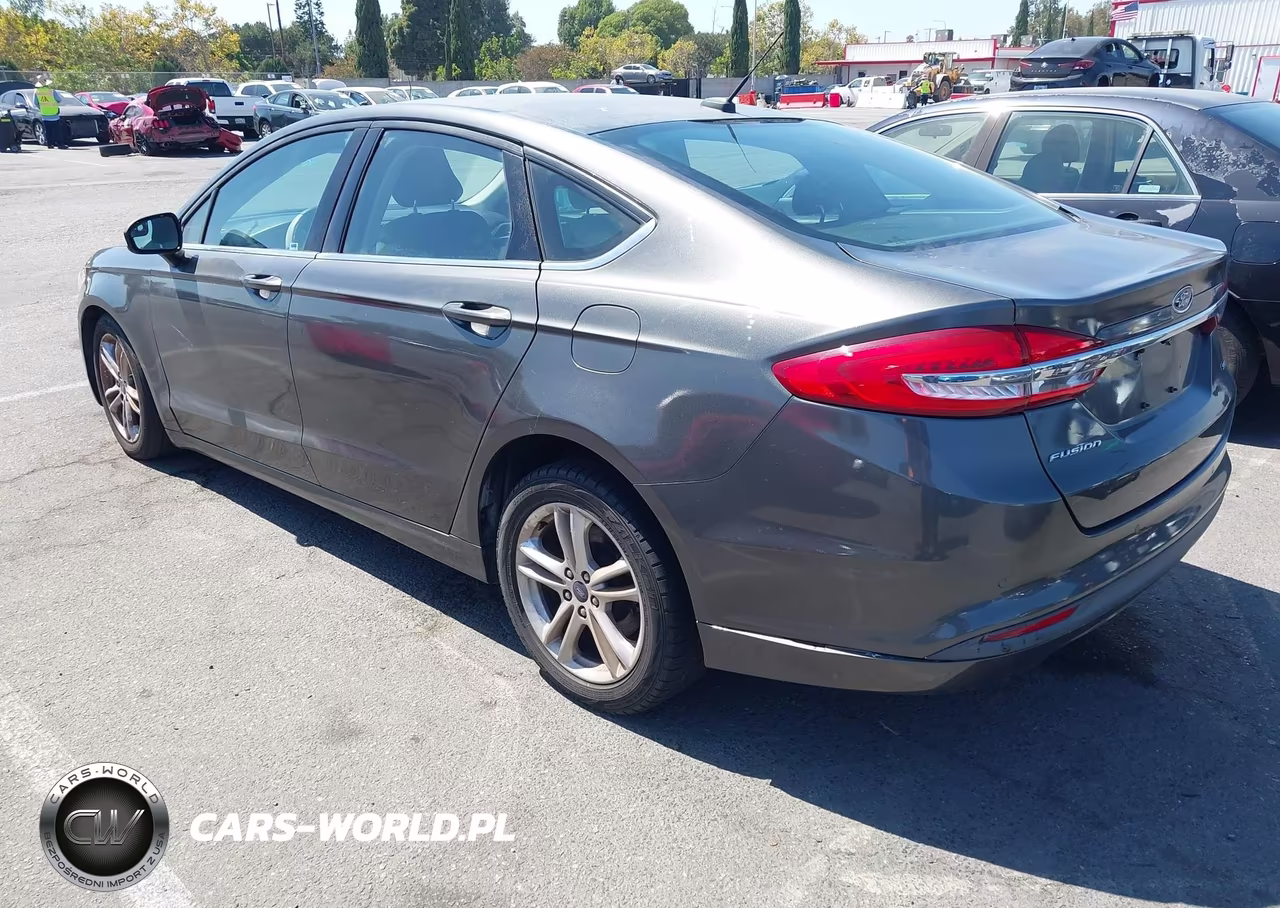 2018 Ford Fusion Se VIN:3FA6P0H7XJR110732 - 3