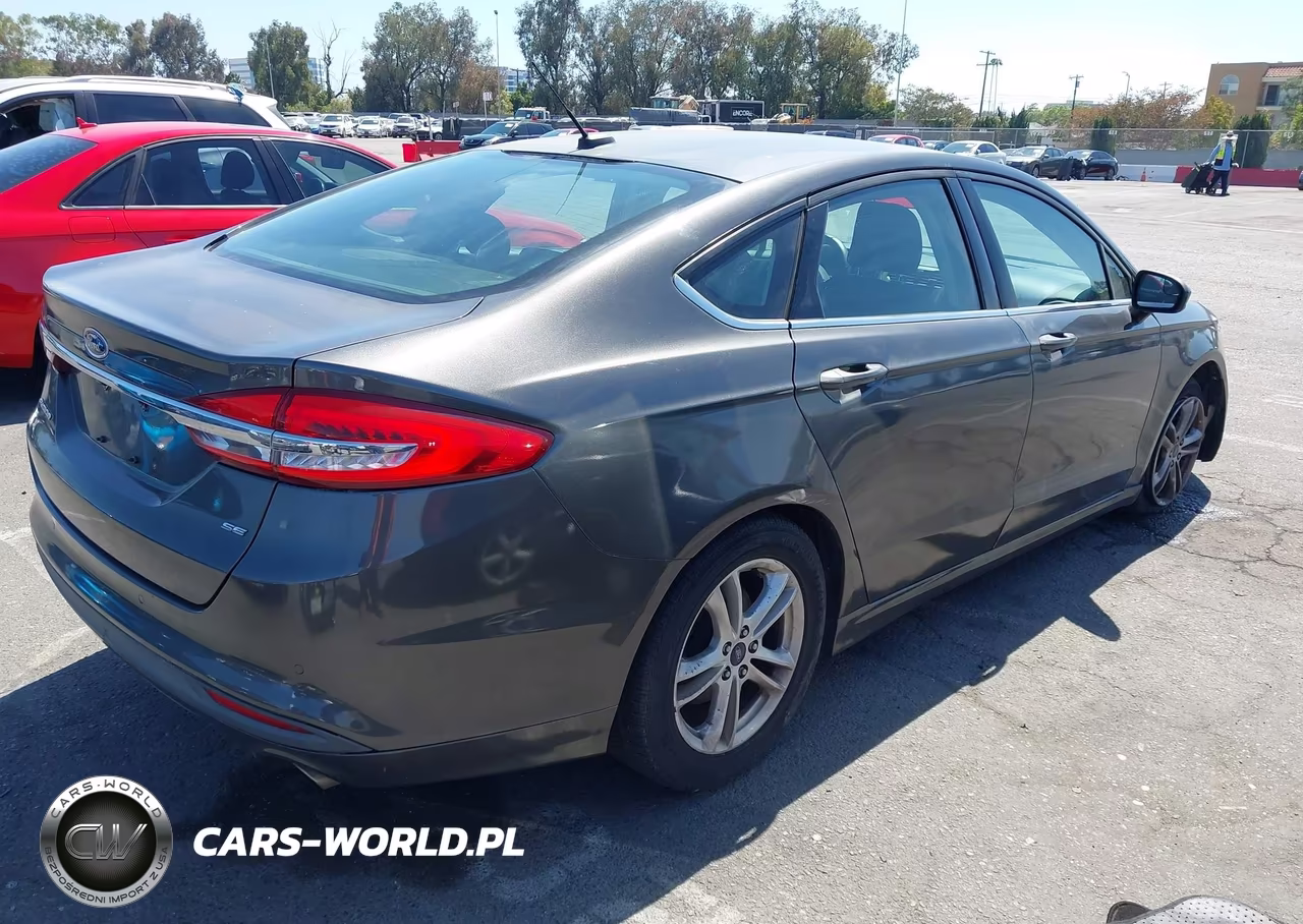 2018 Ford Fusion Se VIN:3FA6P0H7XJR110732 - 4