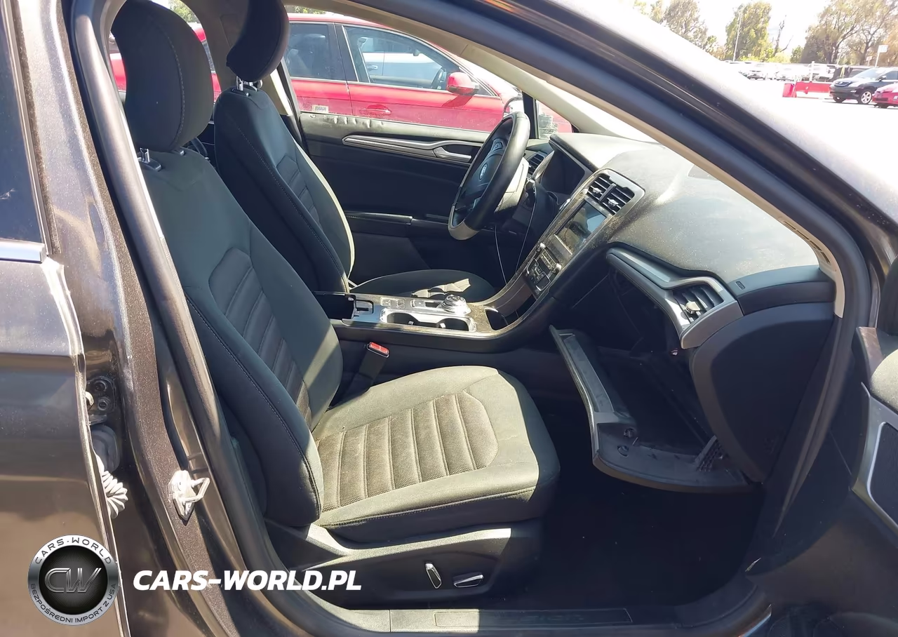 2018 Ford Fusion Se VIN:3FA6P0H7XJR110732 - 5