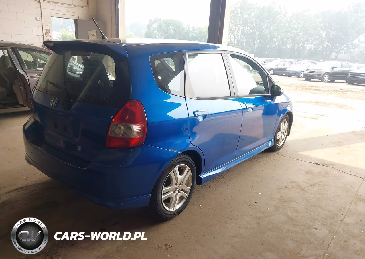 2007 Honda Fit Sport VIN:JHMGD38657S053450 - 4