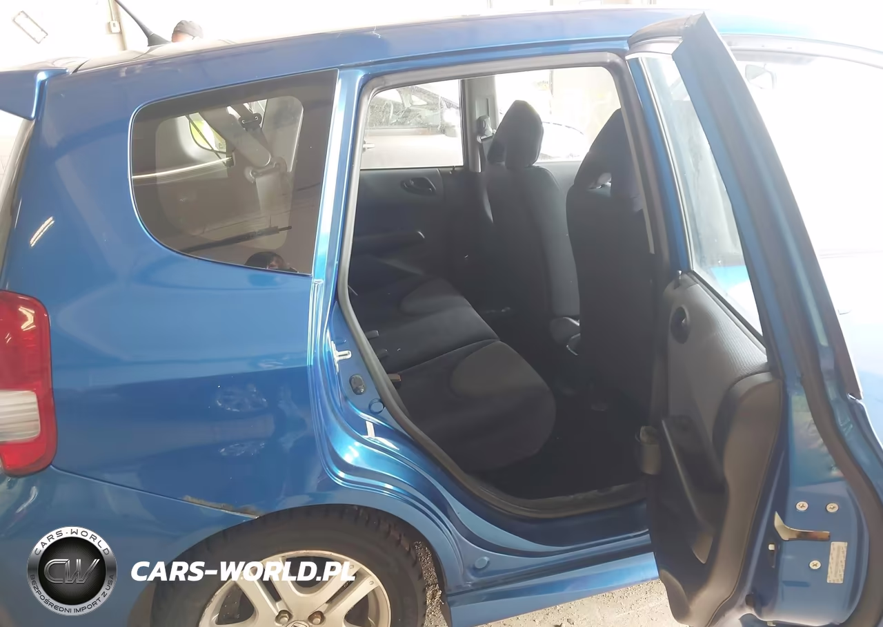 2007 Honda Fit Sport VIN:JHMGD38657S053450 - 8