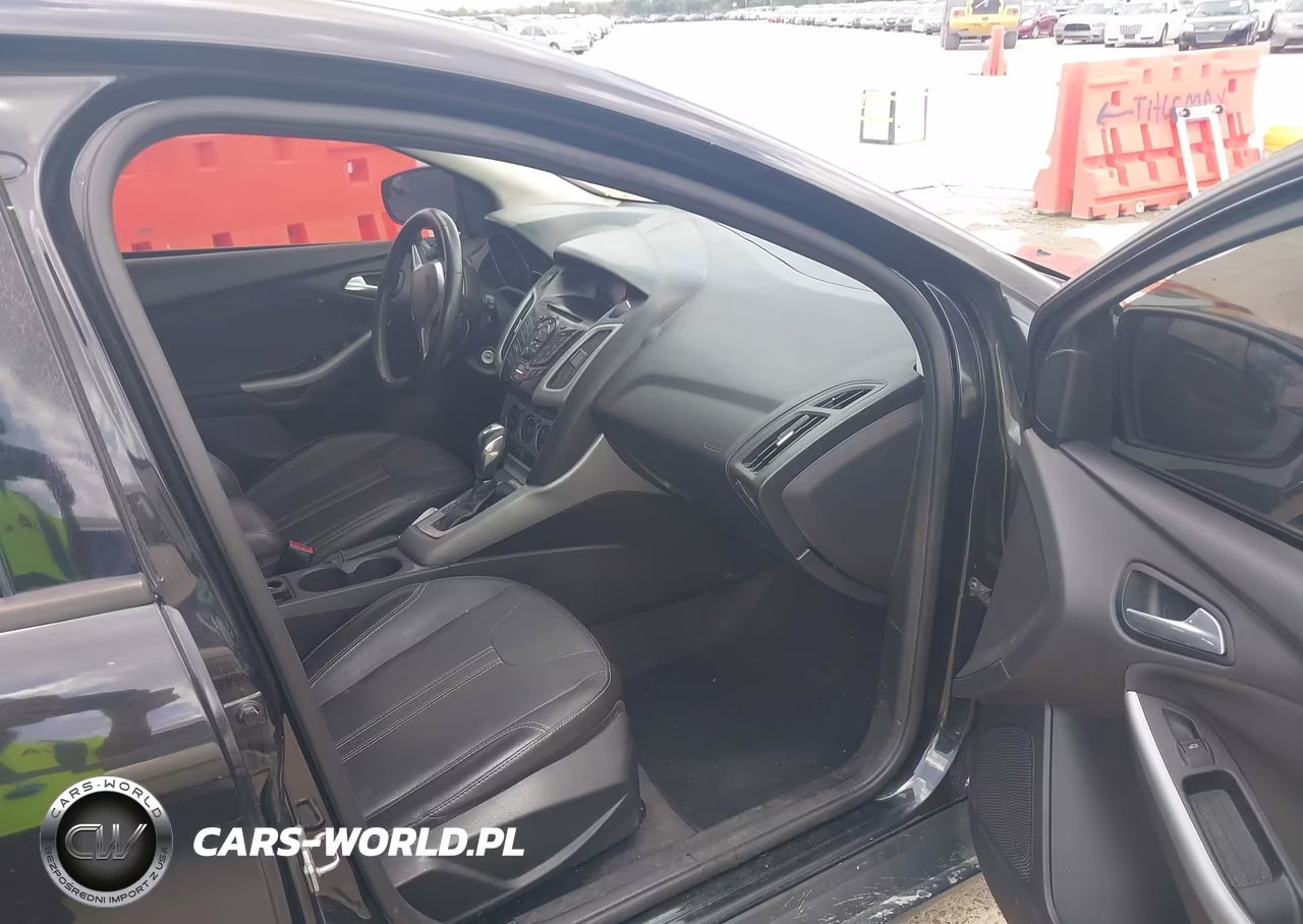 2012 Ford Focus Se VIN:1FAHP3K22CL284285 - 5