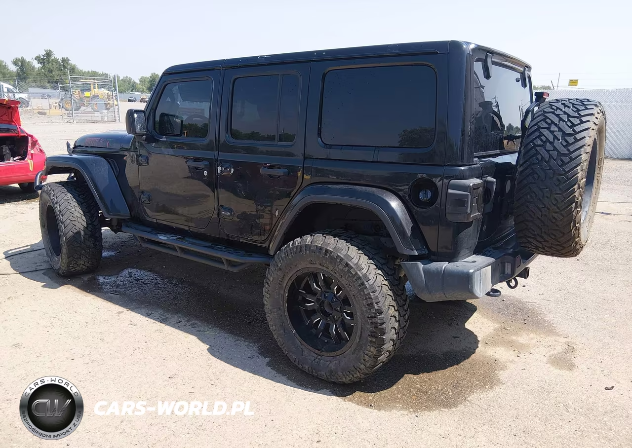 2019 Jeep Wrangler Unlimited Sahara VIN:1C4HJXEG5KW565066 - 3