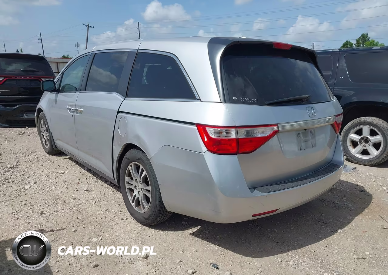 2013 Honda Odyssey Ex-L VIN:5FNRL5H64DB062108 - 3