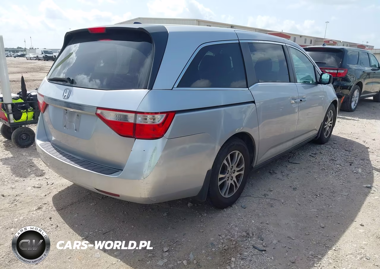2013 Honda Odyssey Ex-L VIN:5FNRL5H64DB062108 - 4