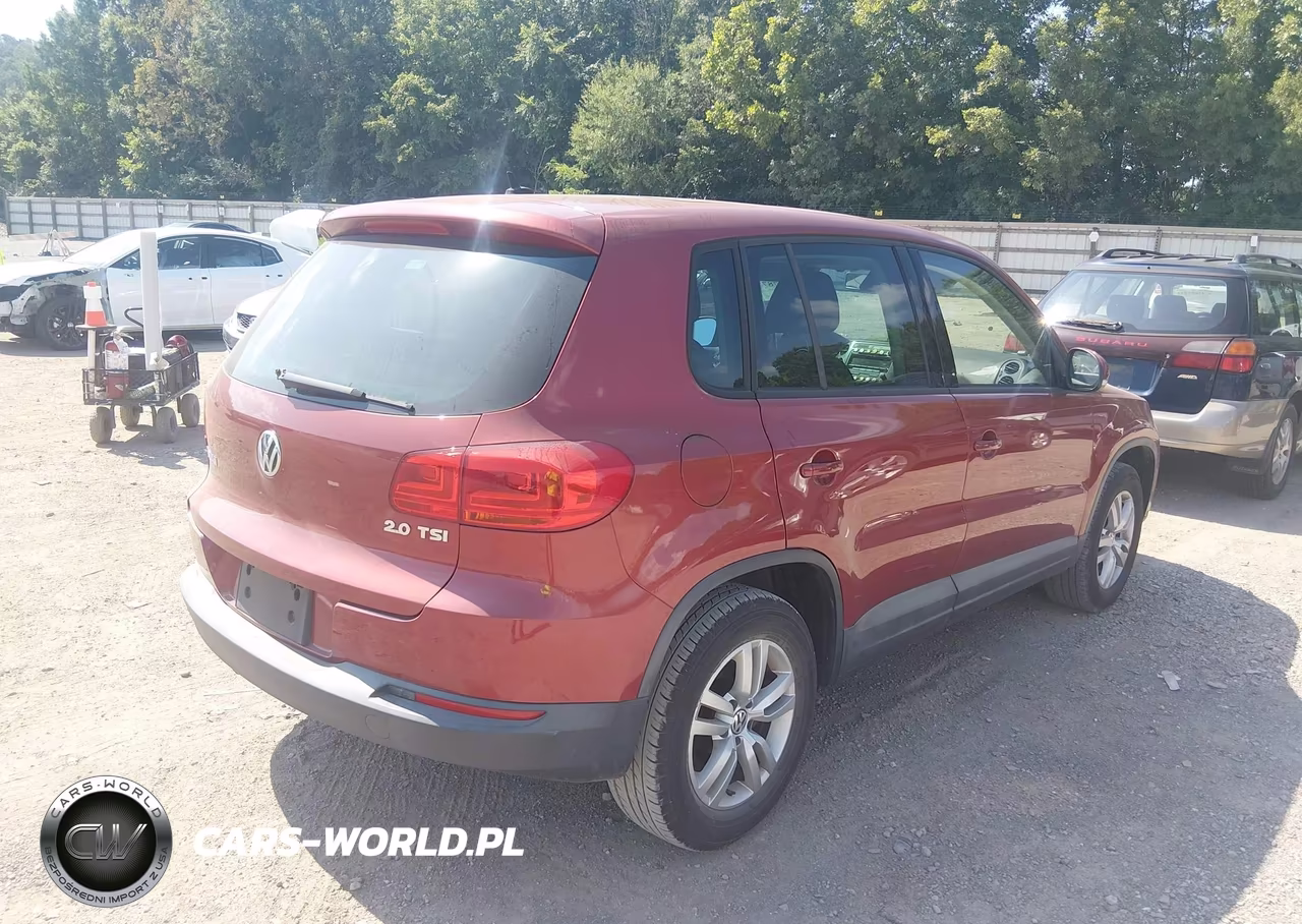 2012 Volkswagen Tiguan S VIN:WVGAV7AX9CW004412 - 4
