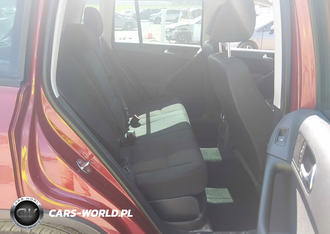 2012 Volkswagen Tiguan S VIN:WVGAV7AX9CW004412 - 8
