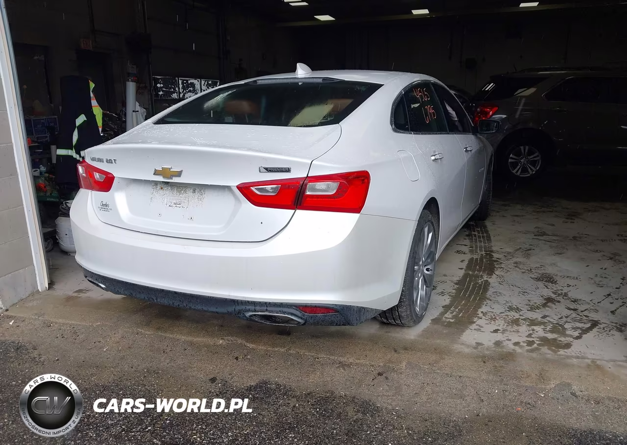 2017 Chevrolet Malibu Premier VIN:1G1ZH5SX3HF288332 - 4