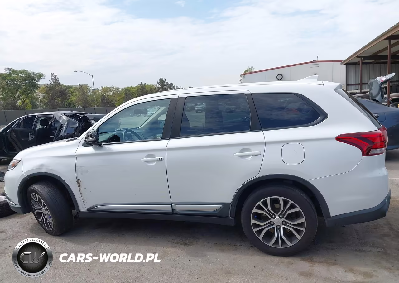 2018 Mitsubishi Outlander Se VIN:JA4AD3A33JZ041541 - 14