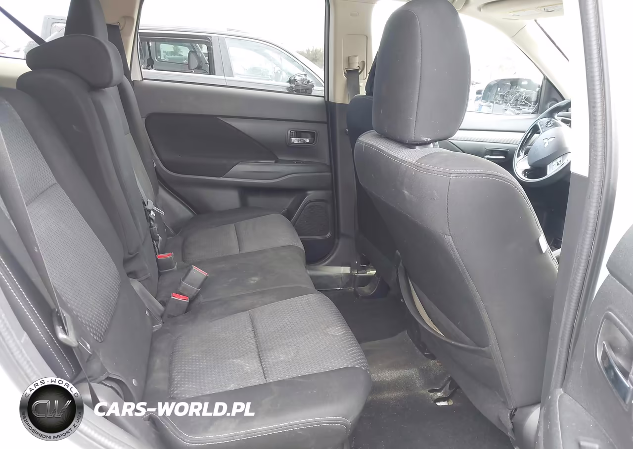 2018 Mitsubishi Outlander Se VIN:JA4AD3A33JZ041541 - 8