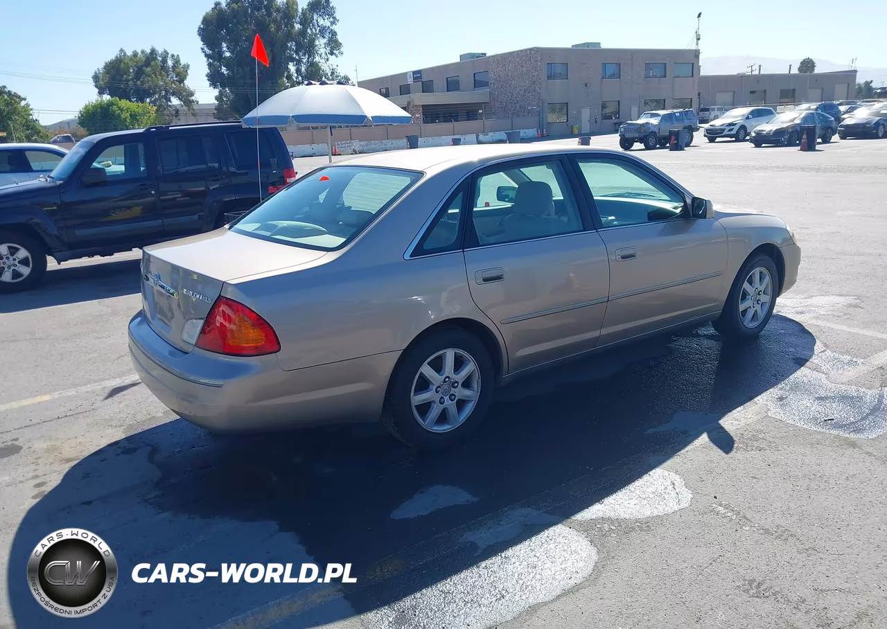 2001 Toyota Avalon Xls VIN:4T1BF28B81U136374 - 4
