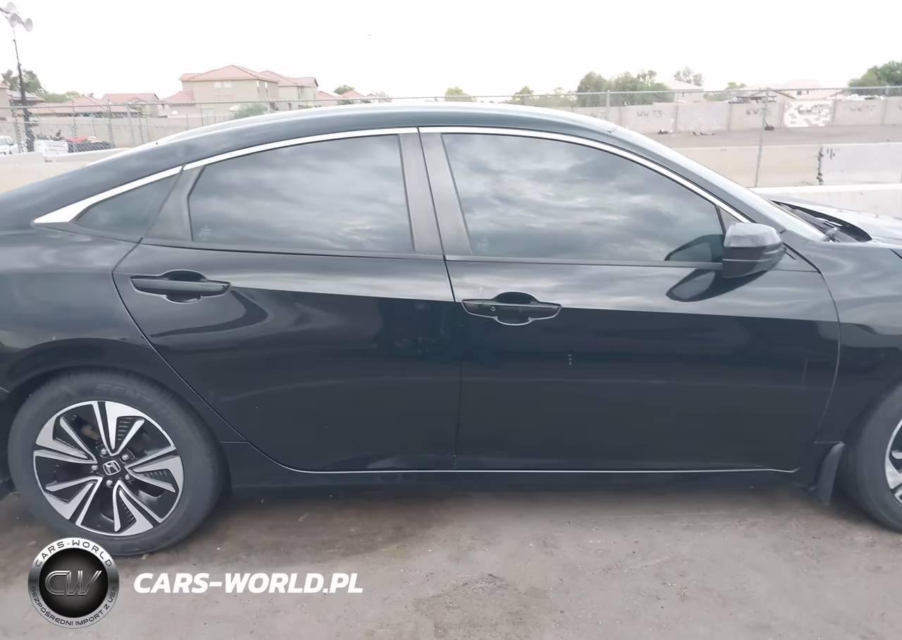 2020 Honda Civic Sport VIN:19XFC2F84LE205195 - 14