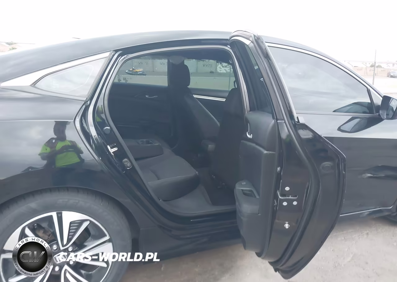 2020 Honda Civic Sport VIN:19XFC2F84LE205195 - 8