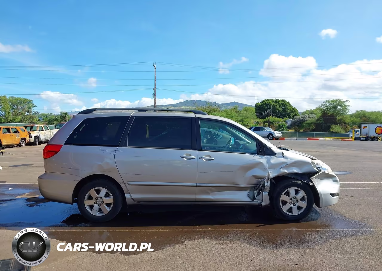 2009 Toyota Sienna Le VIN:5TDZK23C09S288678 - 14