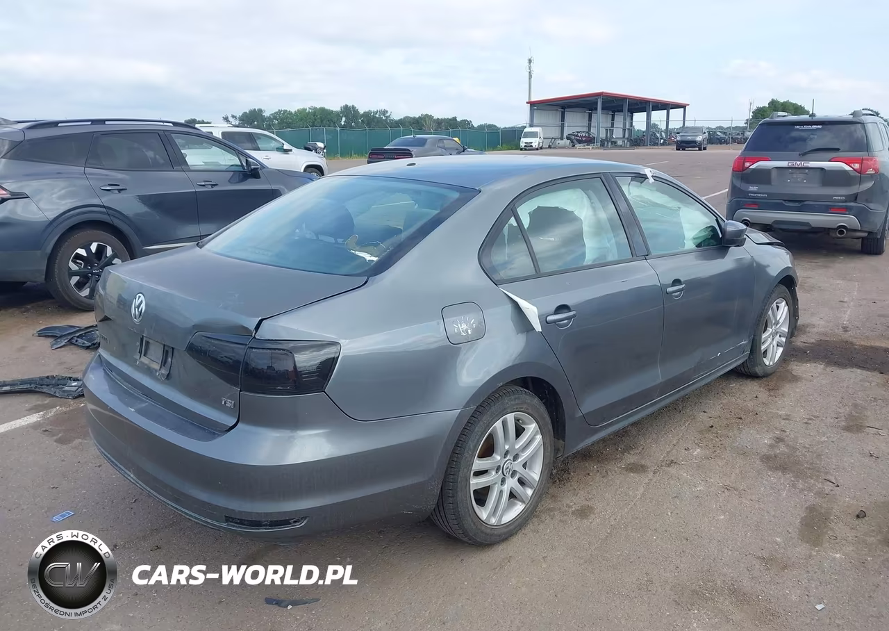 2018 Volkswagen Jetta 1.4T S VIN:3VW2B7AJ0JM260381 - 4