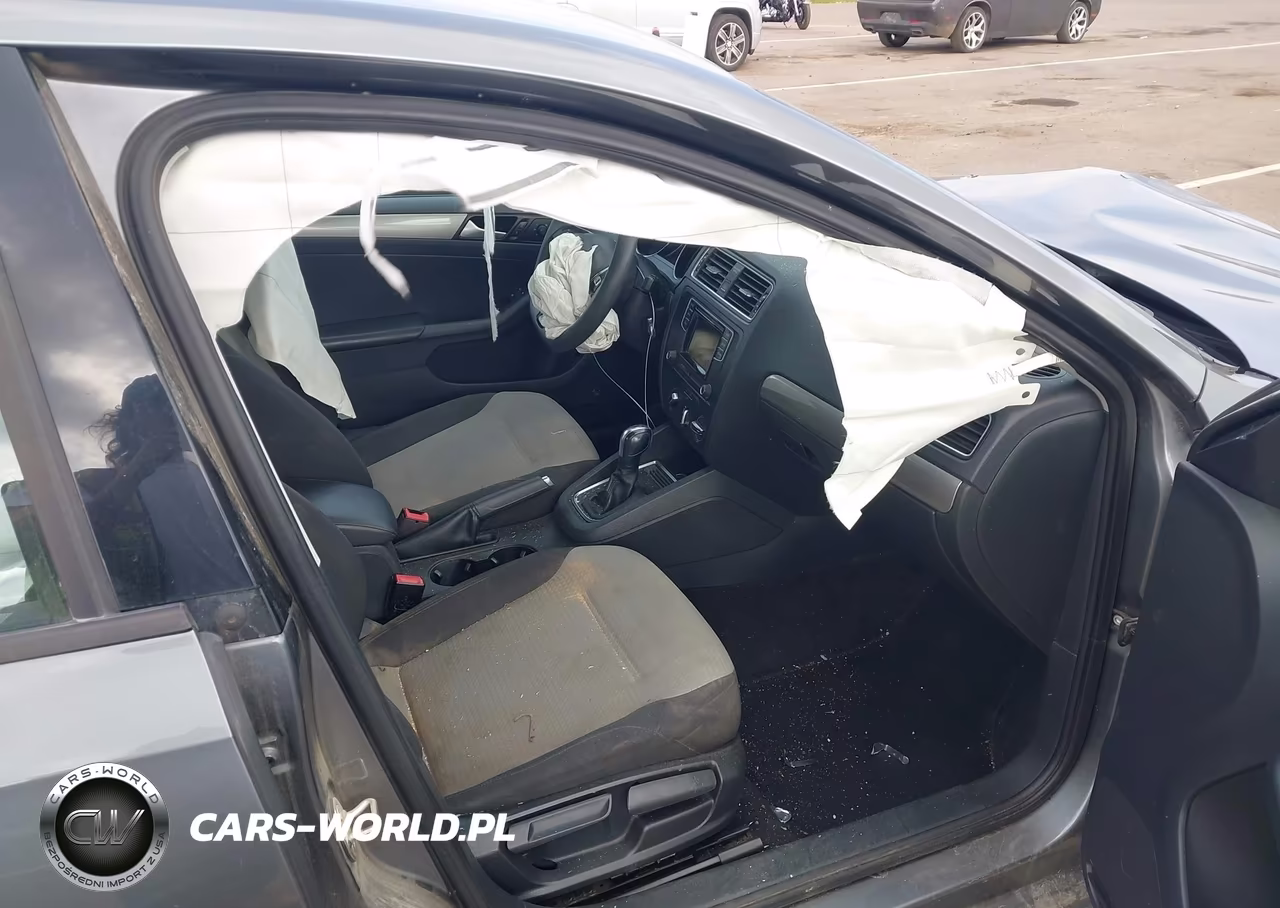 2018 Volkswagen Jetta 1.4T S VIN:3VW2B7AJ0JM260381 - 5