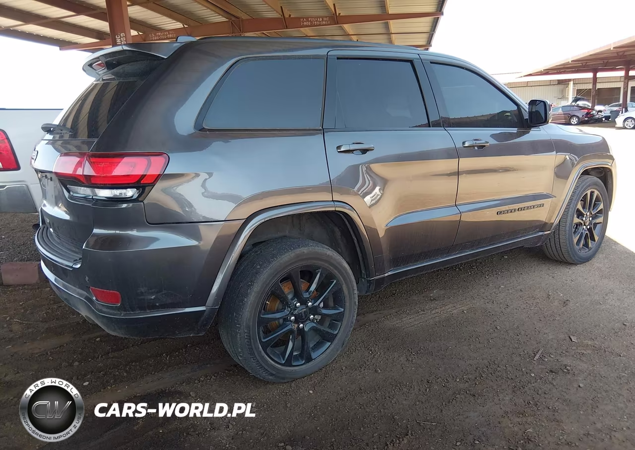 2020 Jeep Grand Cherokee Altitude 4X4 VIN:1C4RJFAG6LC210026 - 4