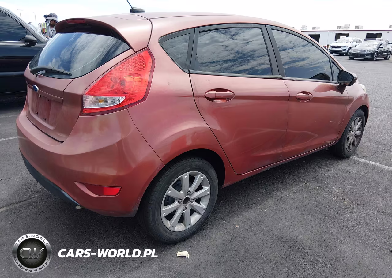 2011 Ford Fiesta Se VIN:3FADP4EJ1BM207721 - 4