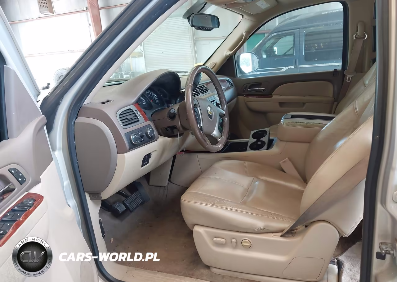 2011 Chevrolet Suburban 1500 Lt1 VIN:1GNSKJE33BR116682 - 5
