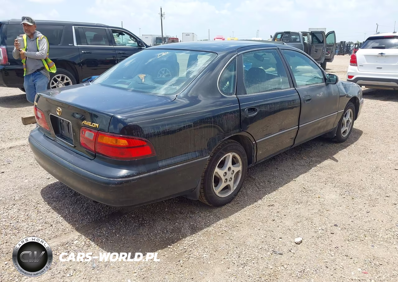1999 Toyota Avalon Xls VIN:4T1BF18B7XU339968 - 4