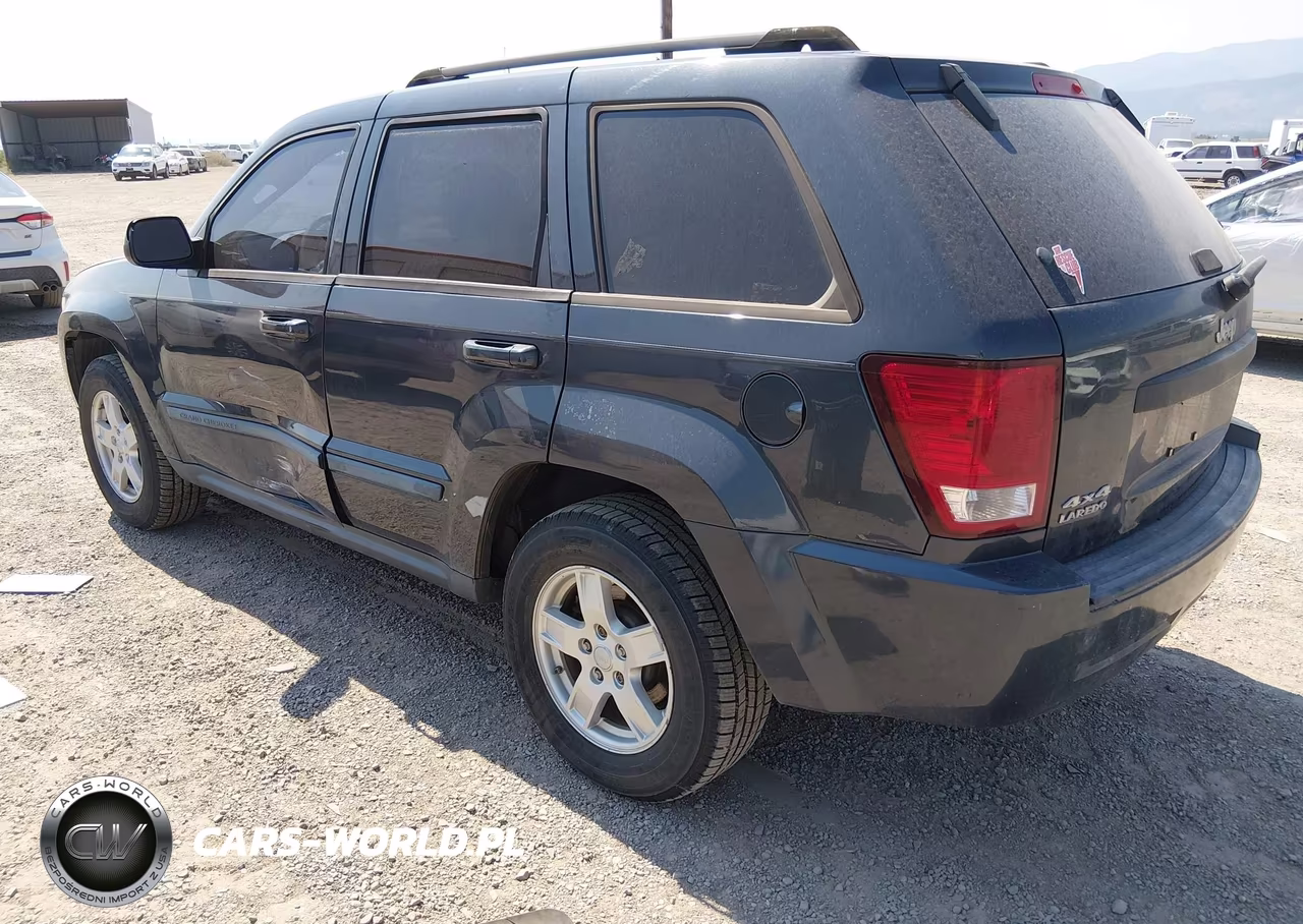 2007 Jeep Grand Cherokee Laredo VIN:1J8GR48K27C588003 - 3