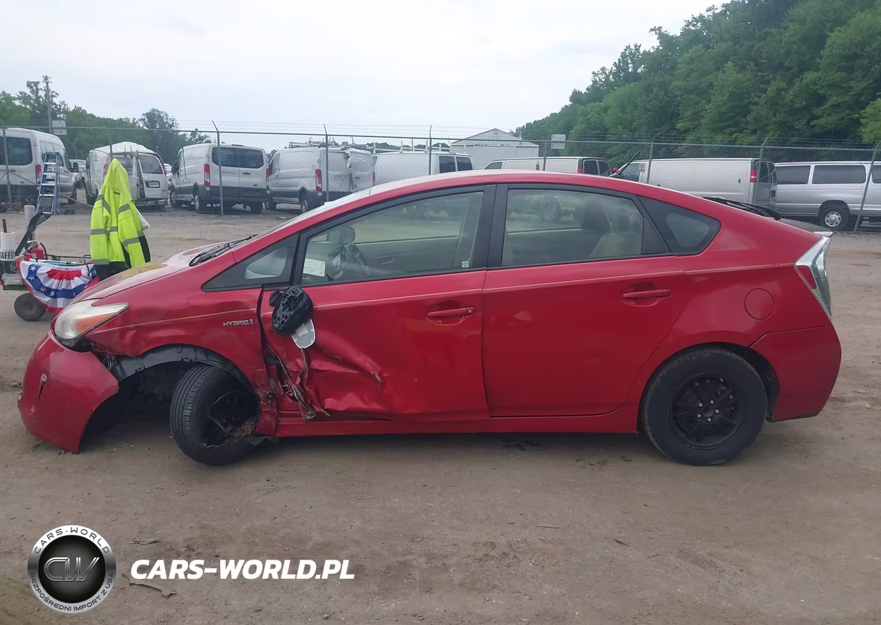2014 Toyota Prius Two VIN:JTDKN3DU8E1737604 - 14