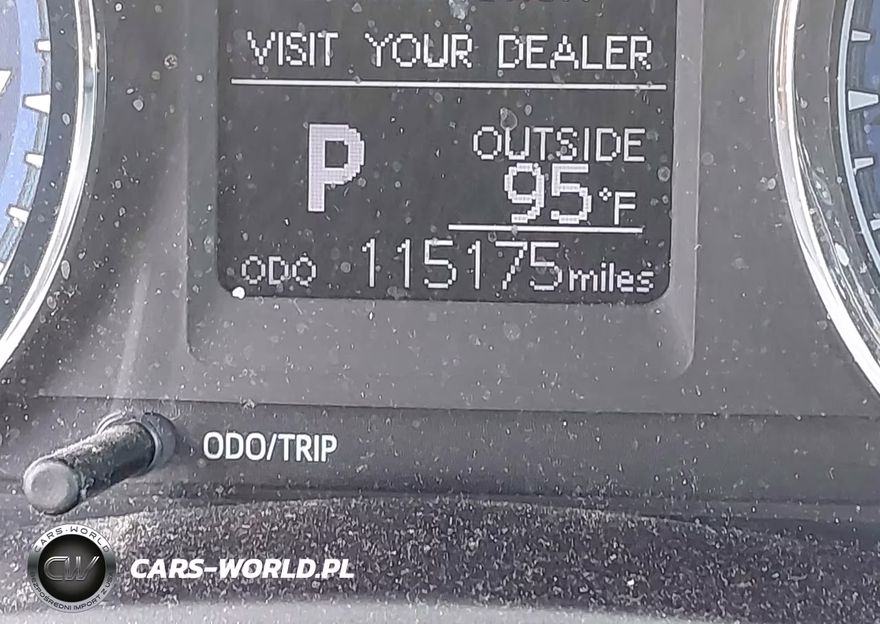2018 Toyota Corolla Le VIN:5YFBURHE5JP791103 - 15