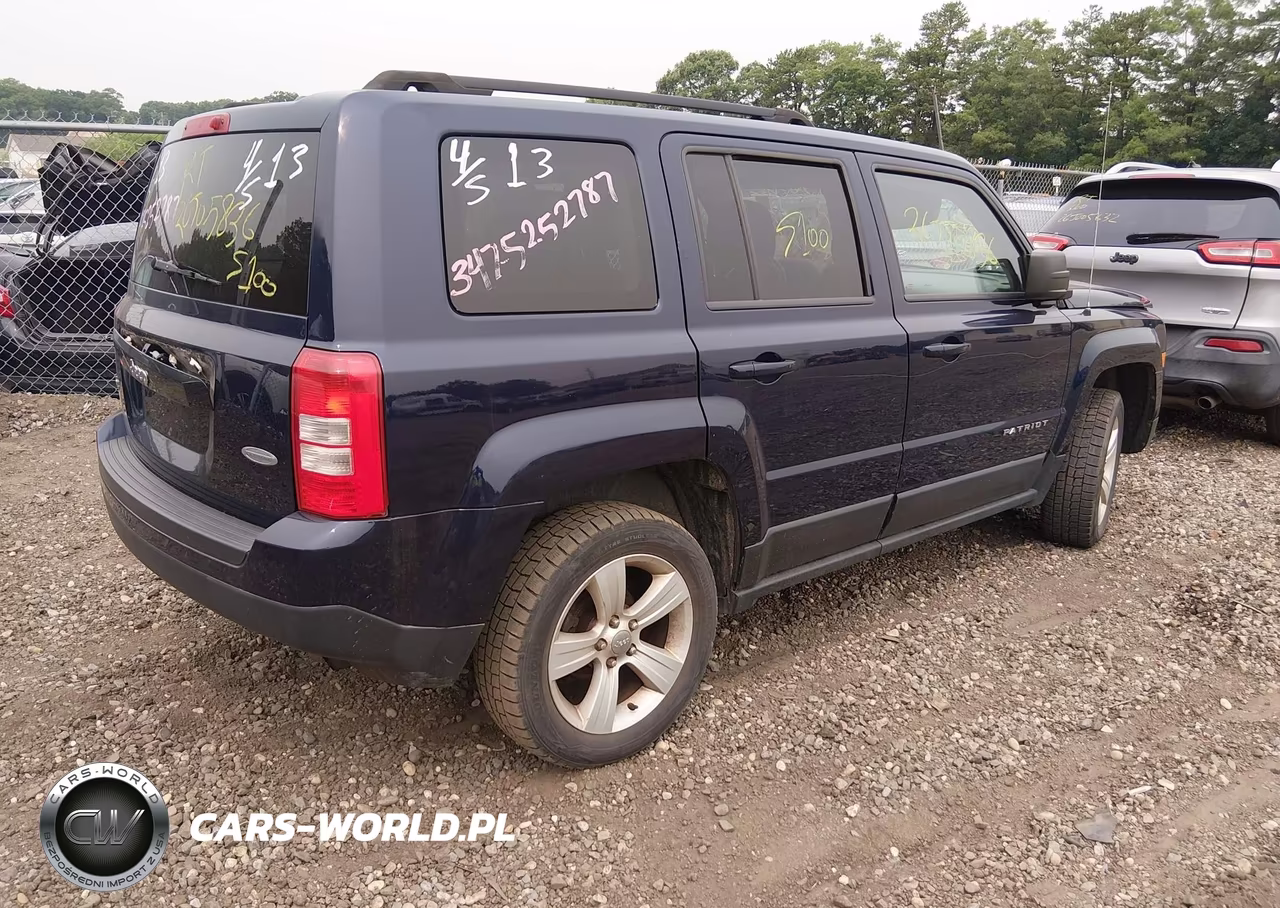 2013 Jeep Patriot Latitude VIN:1C4NJRFB8DD140361 - 4