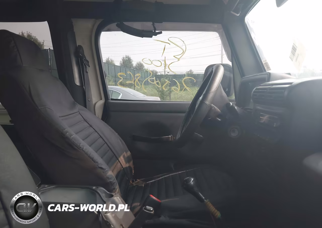 2005 Jeep Wrangler X VIN:1J4FA39S35P349448 - 5