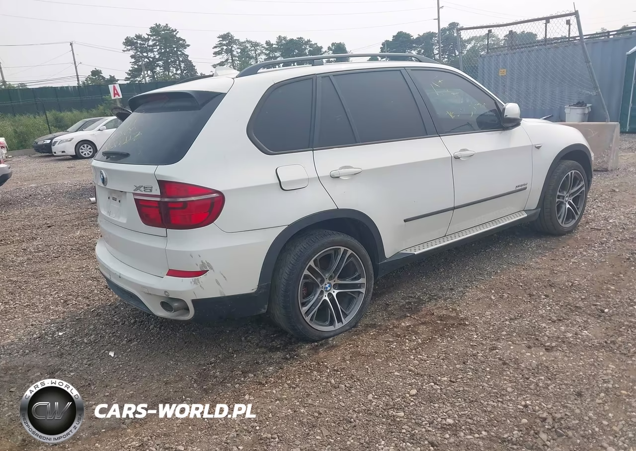 2012 BMW X5 xDrive35D VIN:5UXZW0C56CL668187 - 4