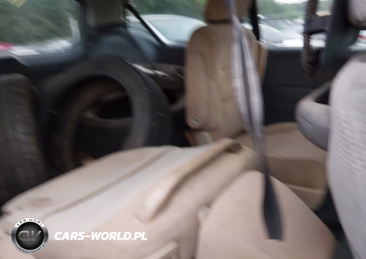 2005 Honda Odyssey Lx VIN:5FNRL382X5B086870 - 8