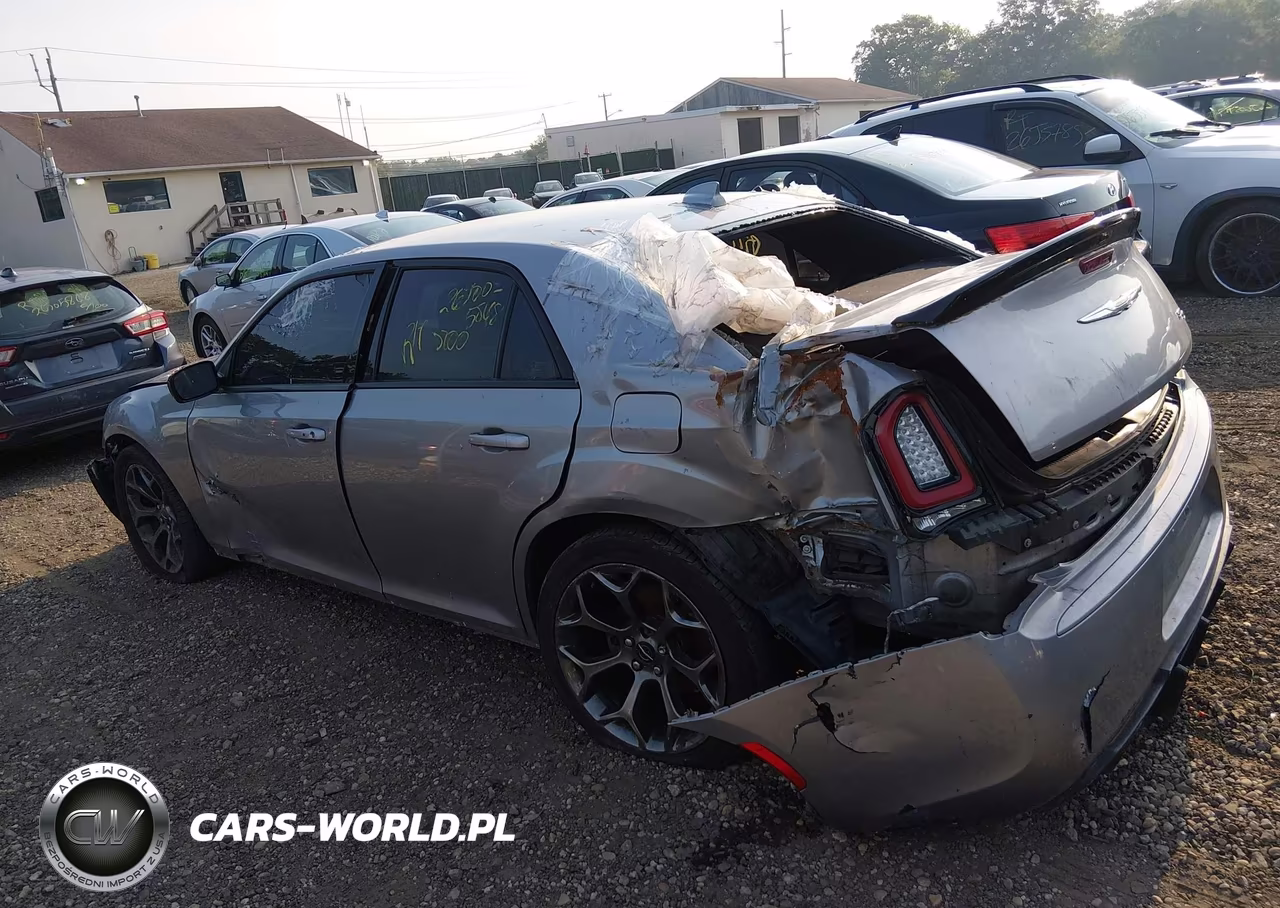 2016 Chrysler 300 300S VIN:2C3CCABG7GH229869 - 13