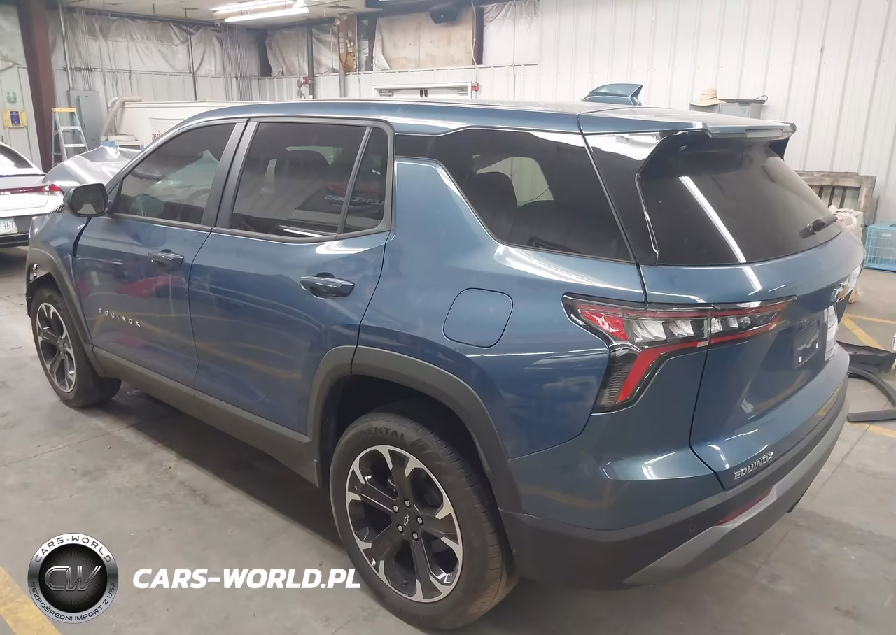 2026 Chevrolet Equinox Fwd Lt VIN:3GNAXHEG0TL216806 - 3