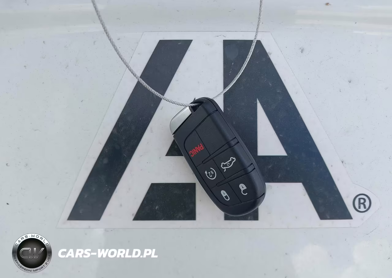 2018 Jeep Compass Latitude Fwd VIN:3C4NJCBB7JT268003 - 11