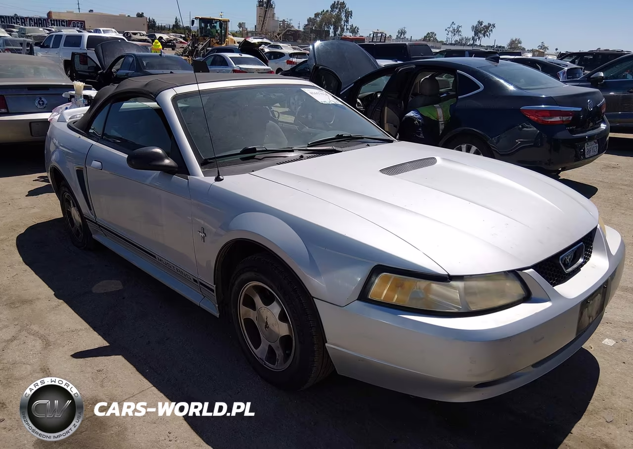 2000 Ford Mustang