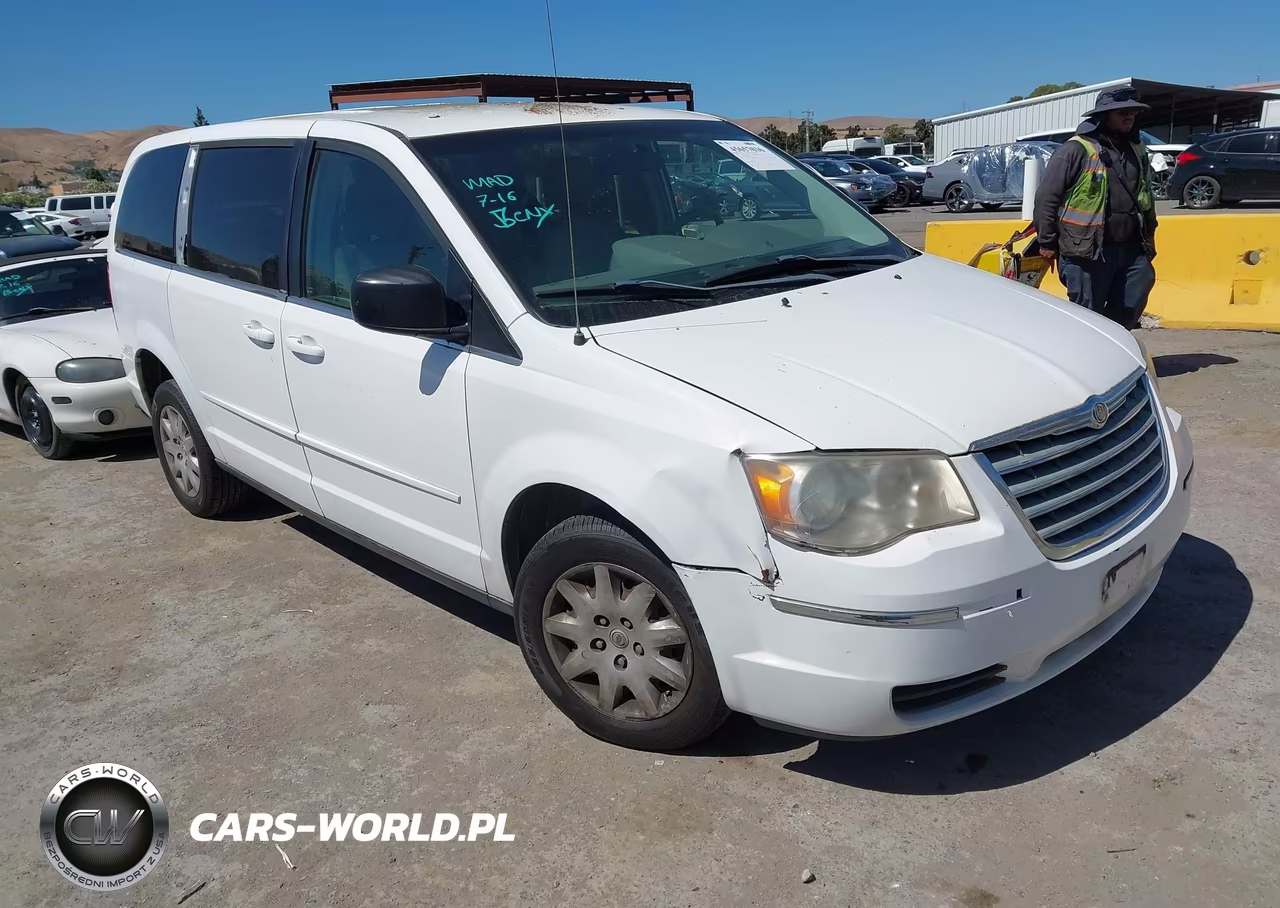 2009 Chrysler Town & Country Lx