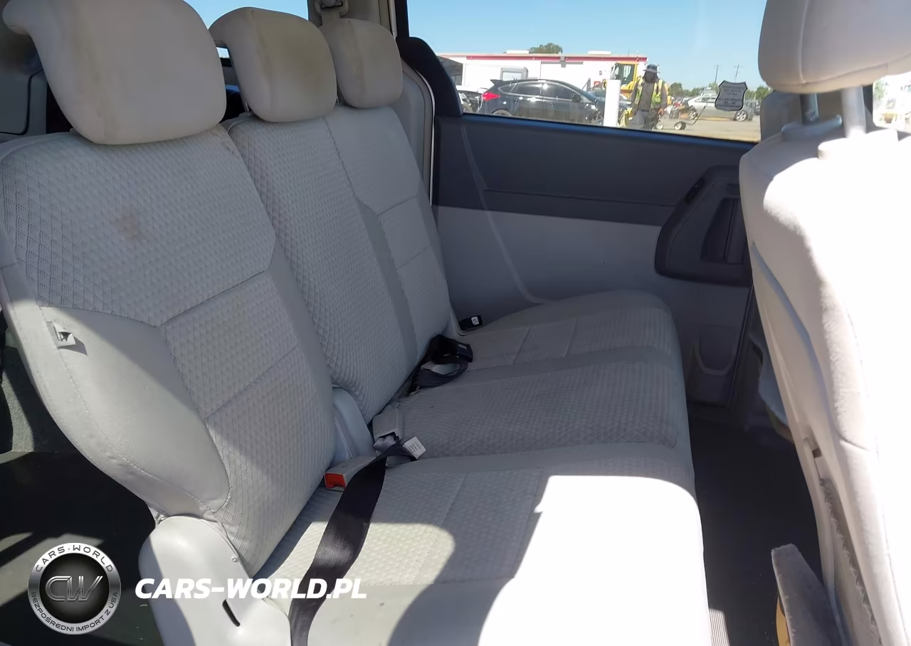 2009 Chrysler Town & Country Lx VIN:2A8HR44E59R656065 - 8