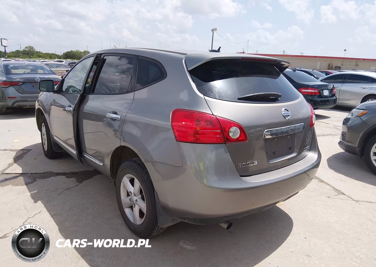 2012 Nissan Rogue S VIN:JN8AS5MT4CW612787 - 3