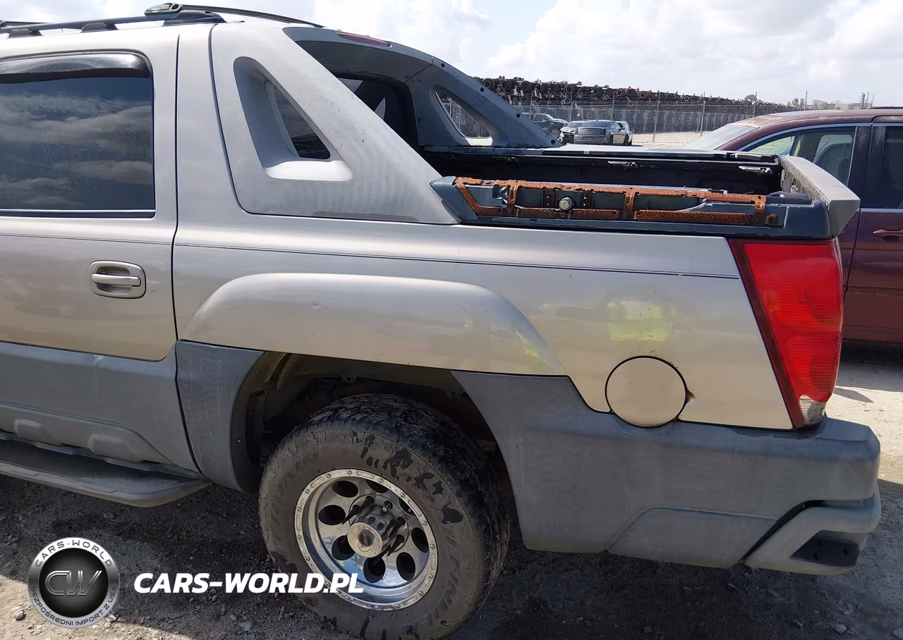 2002 Chevrolet Avalanche 2500 VIN:3GNGC23G72G168265 - 6
