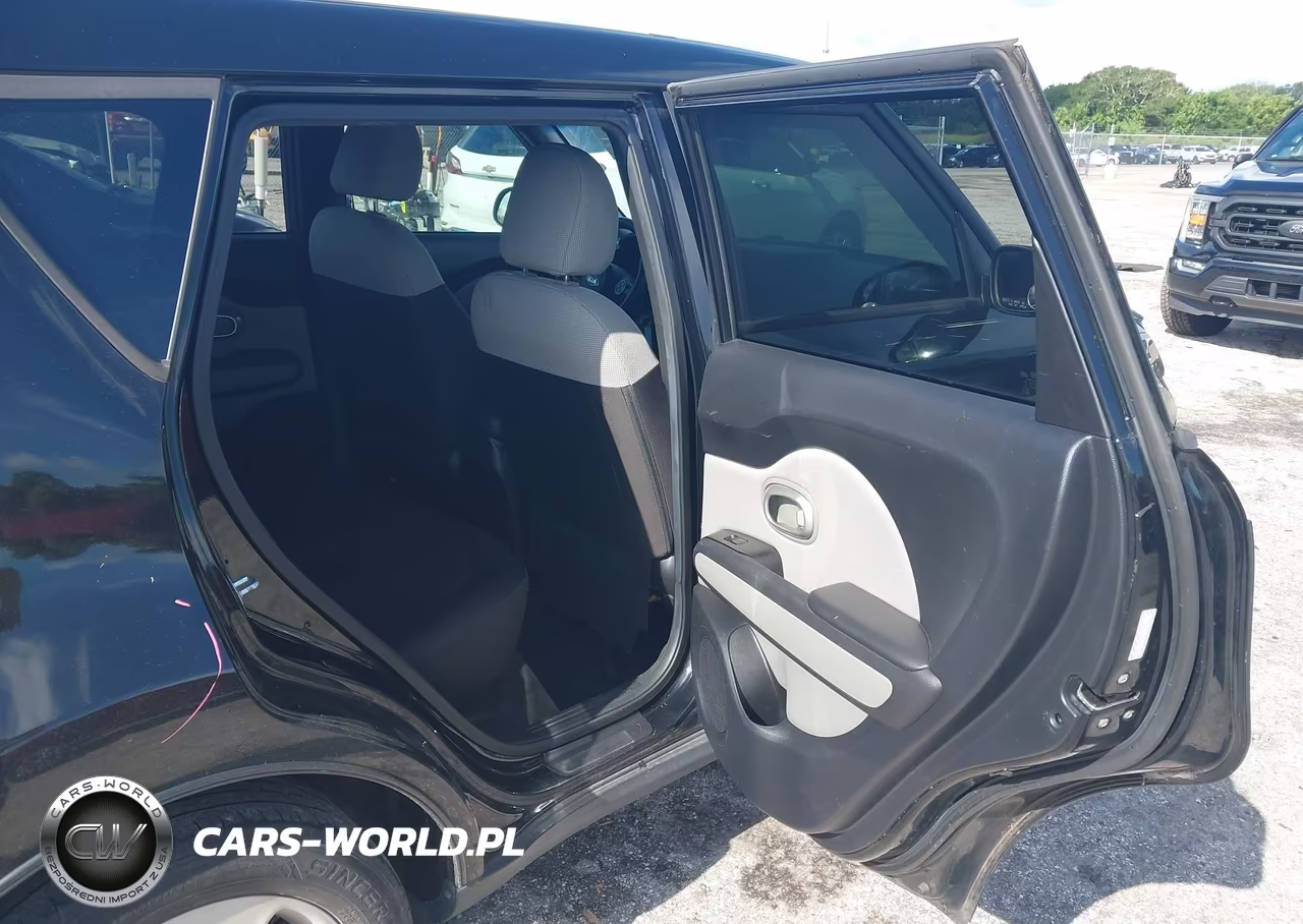 2016 Kia Soul VIN:KNDJN2A27G7384605 - 8