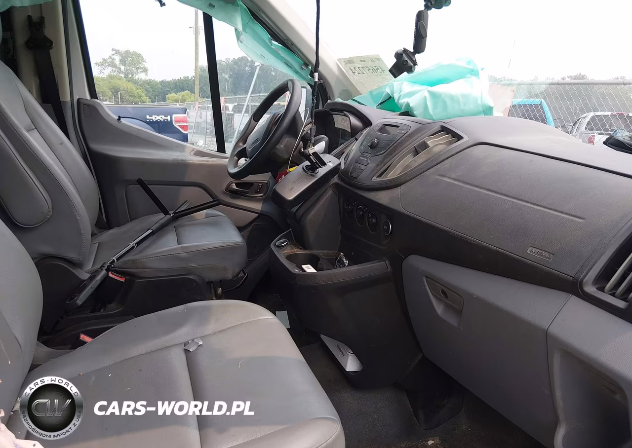 2018 Ford Transit-250 VIN:1FTYR1YM0JKB27584 - 1
