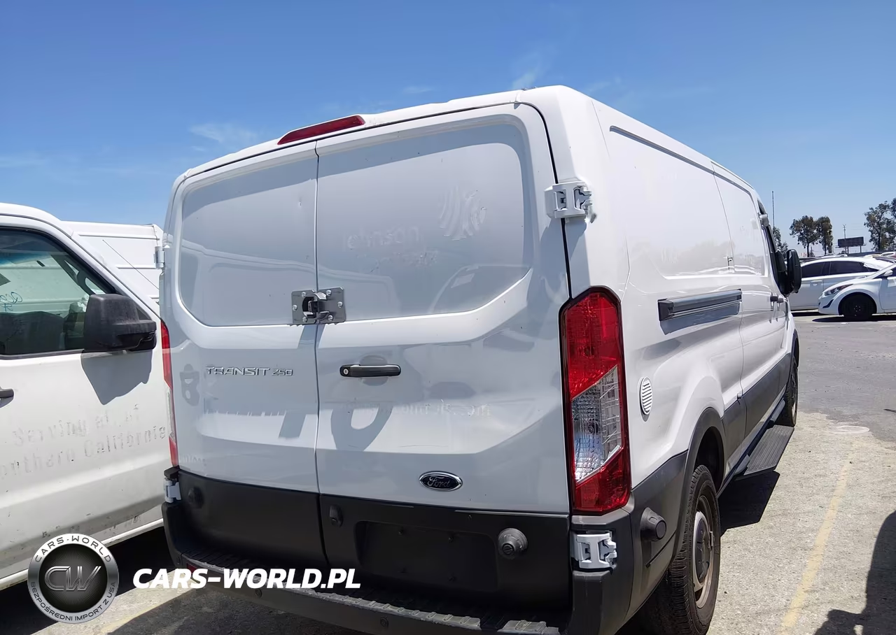 2024 Ford Transit-250 VIN:1FTBR1Y86RKA68142 - 4