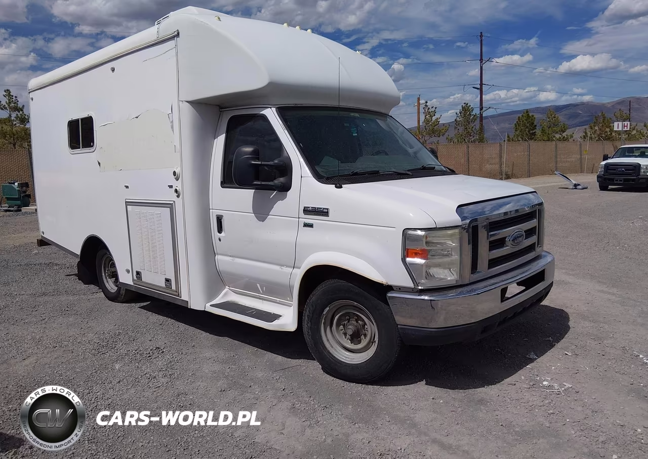 2012 Ford E-350 Cutaway