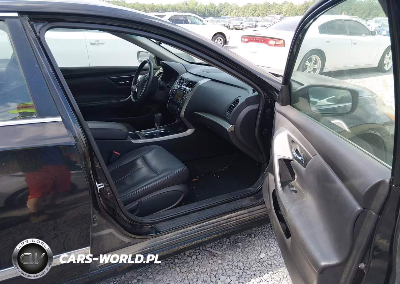 2015 Nissan Altima 2.5 S VIN:1N4AL3AP6FC105616 - 5