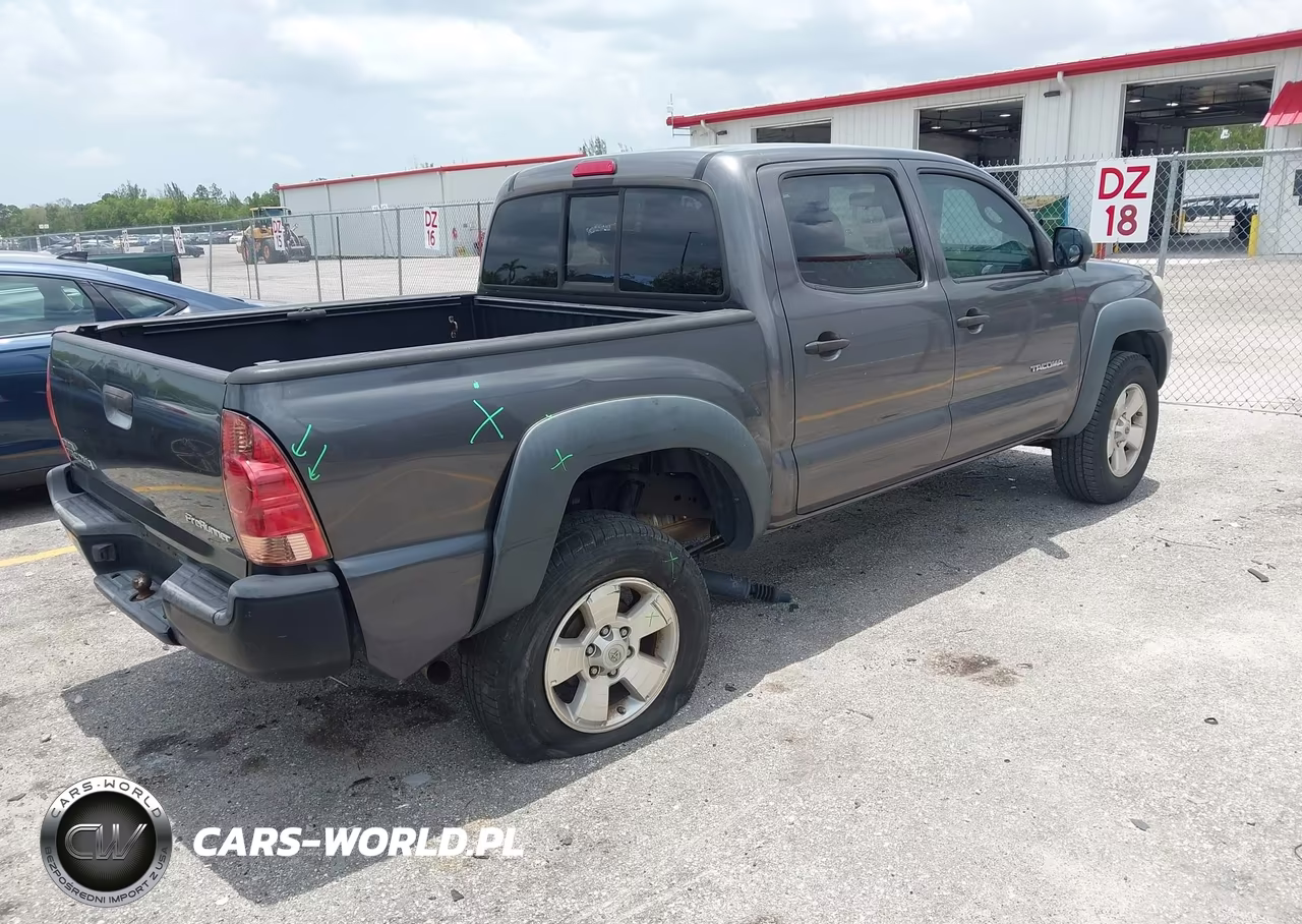 2014 Toyota Tacoma Prerunner VIN:5TFJX4GN0EX037038 - 4