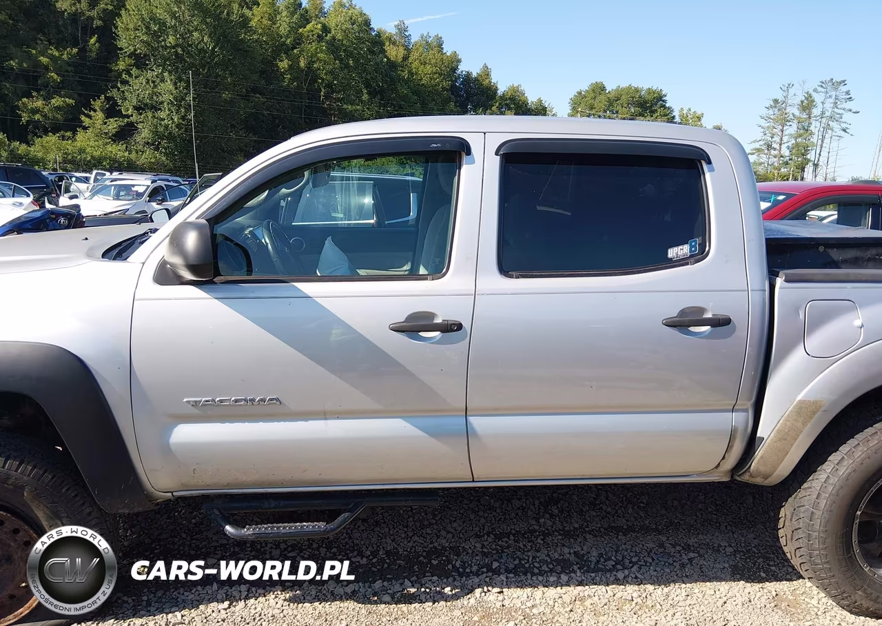 2010 Toyota Tacoma Prerunner V6 VIN:5TEJU4GN2AZ697979 - 15
