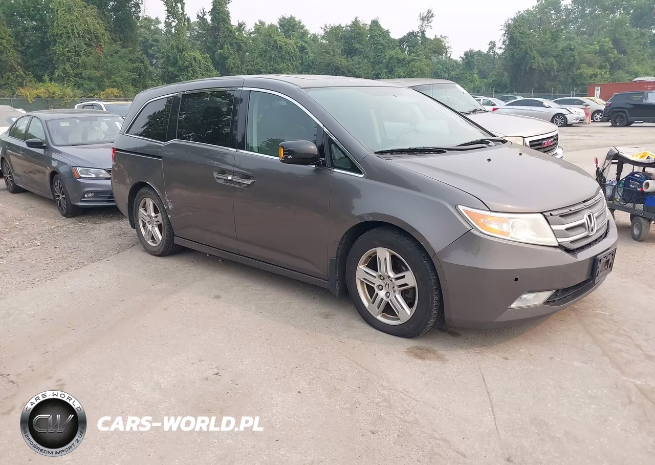2013 Honda Odyssey Touring-Touring Elite – zdjęcie 1 z 17